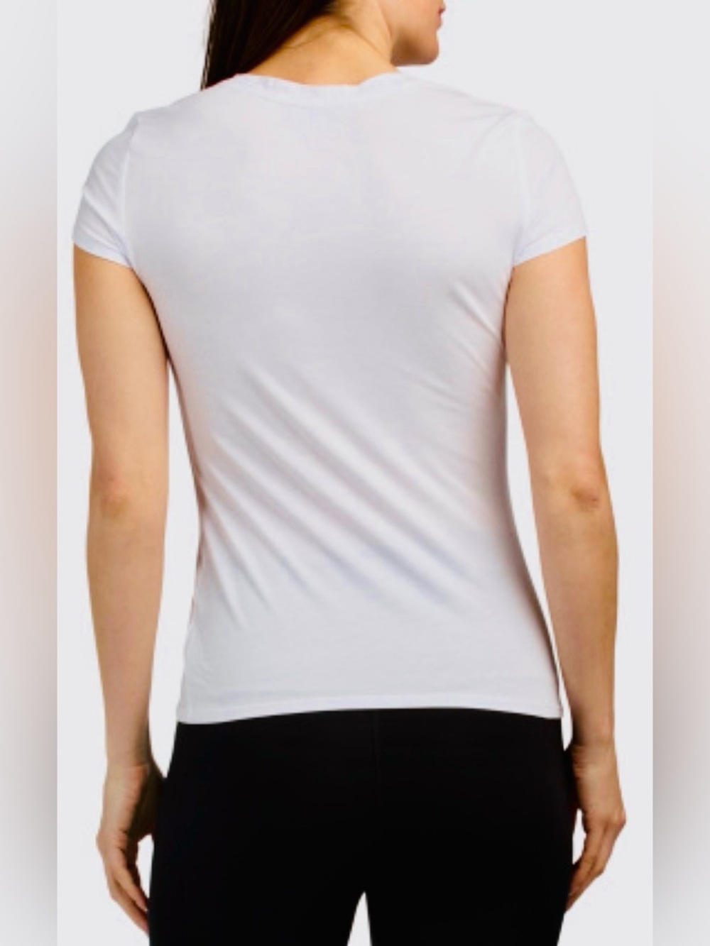 JUICY COUTURE NWT Women’s Short Sleeve Crew Neck Graphic Front Tee. Size: Medium - Picture 4 of 7